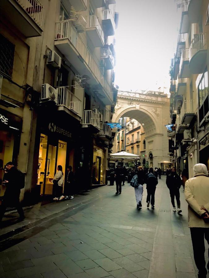 Ponte Di Chiaia Villa Napoli Esterno foto