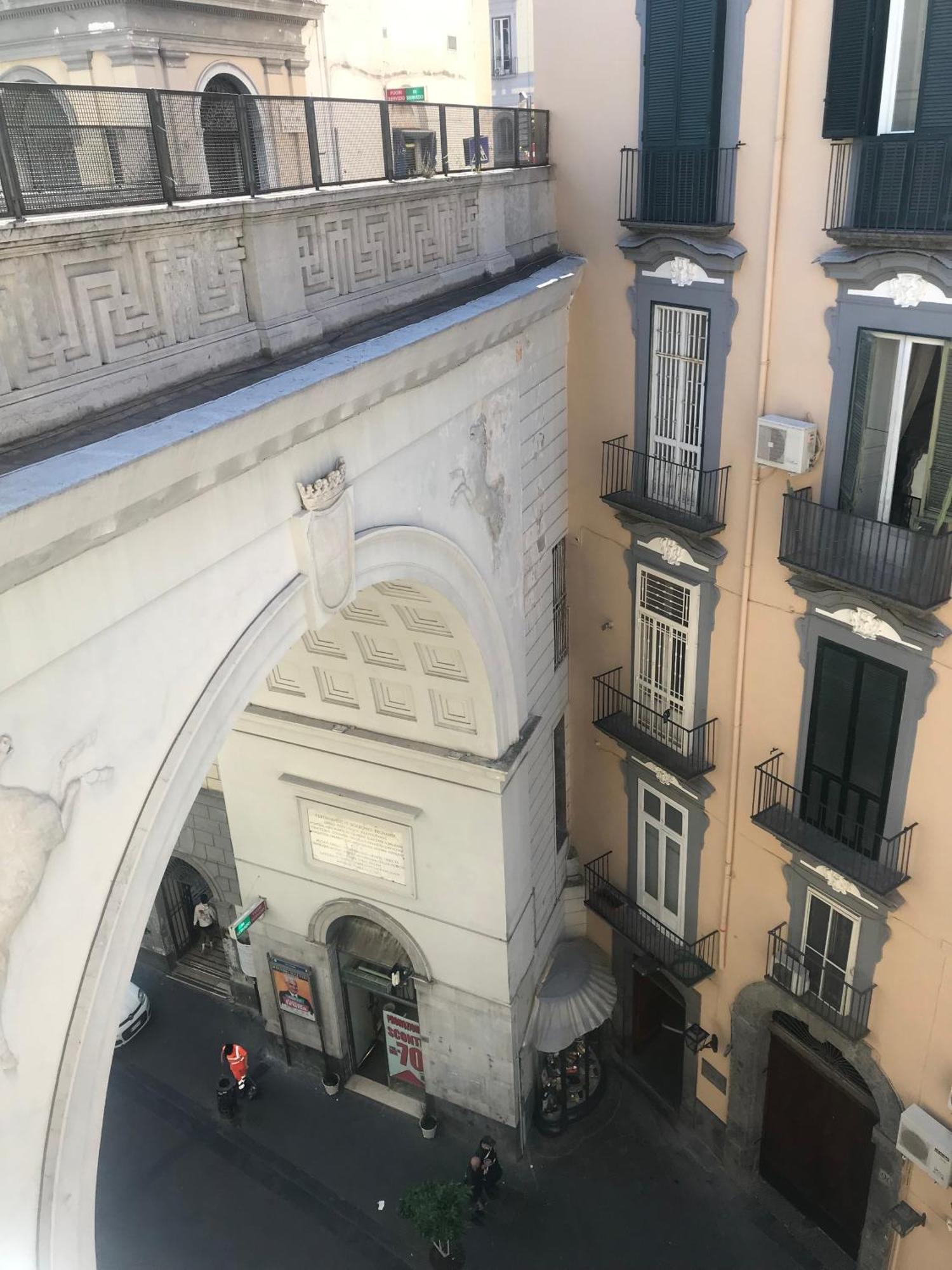 Ponte Di Chiaia Villa Napoli Esterno foto